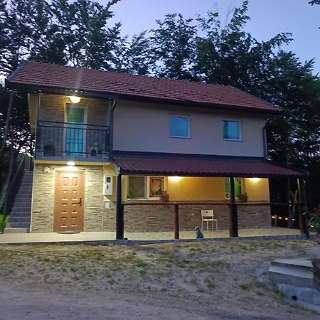 Ranc Kobas 트라브니크